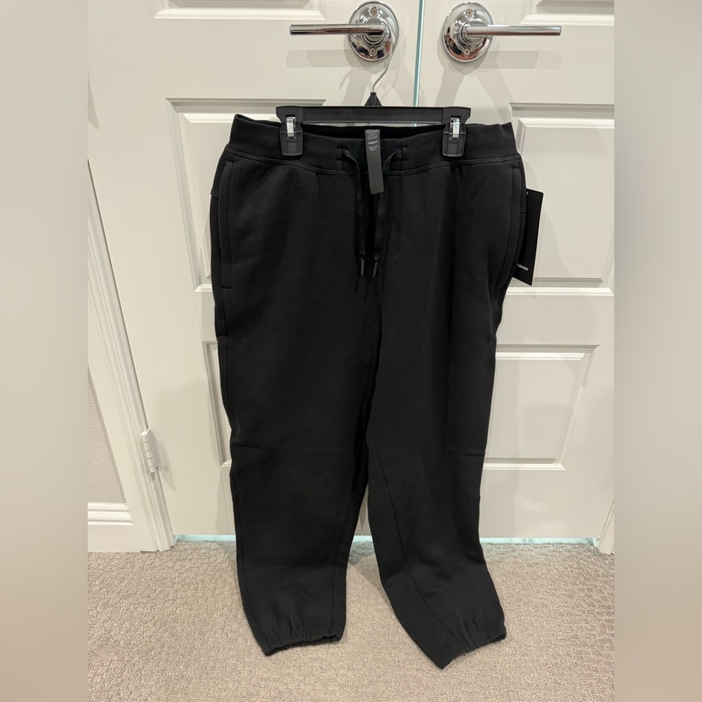 Lululemon Black Sweatpants Relaxed Fit